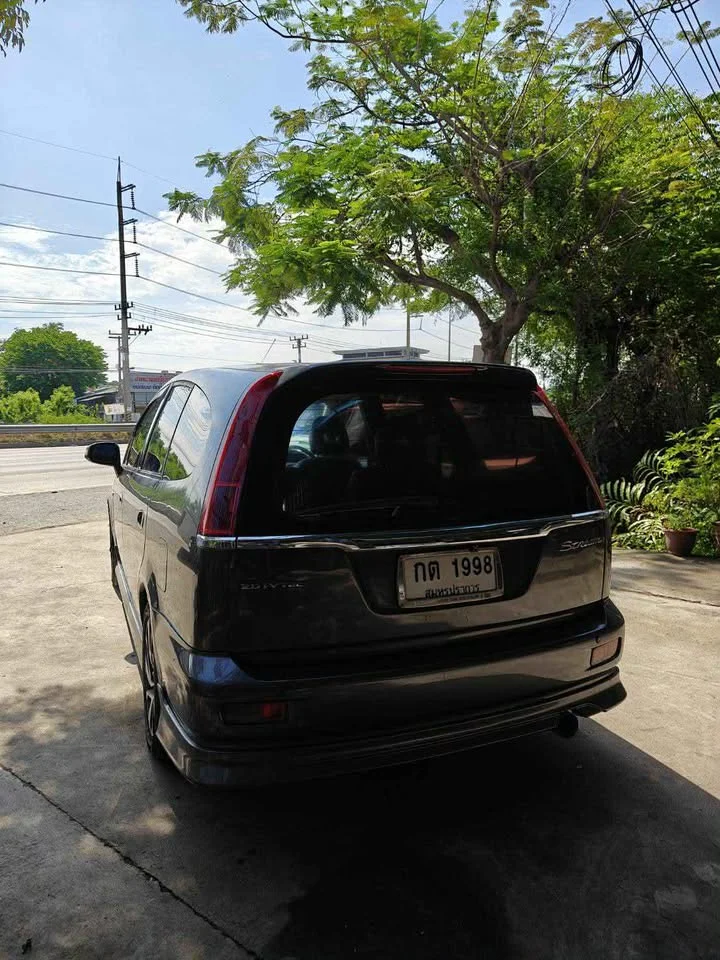 2003 Honda Stream I 2