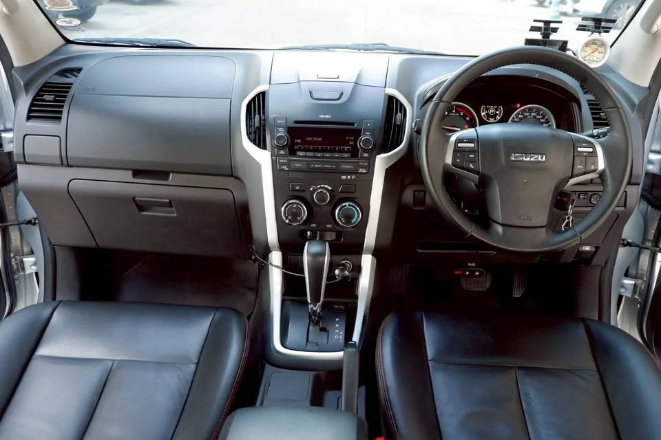 2017 Isuzu D-Max II (RT) 3