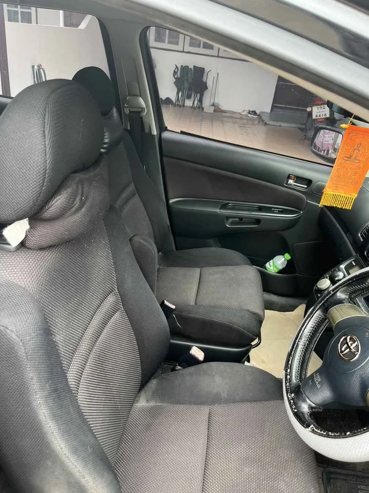 2008 Toyota Wish I 3
