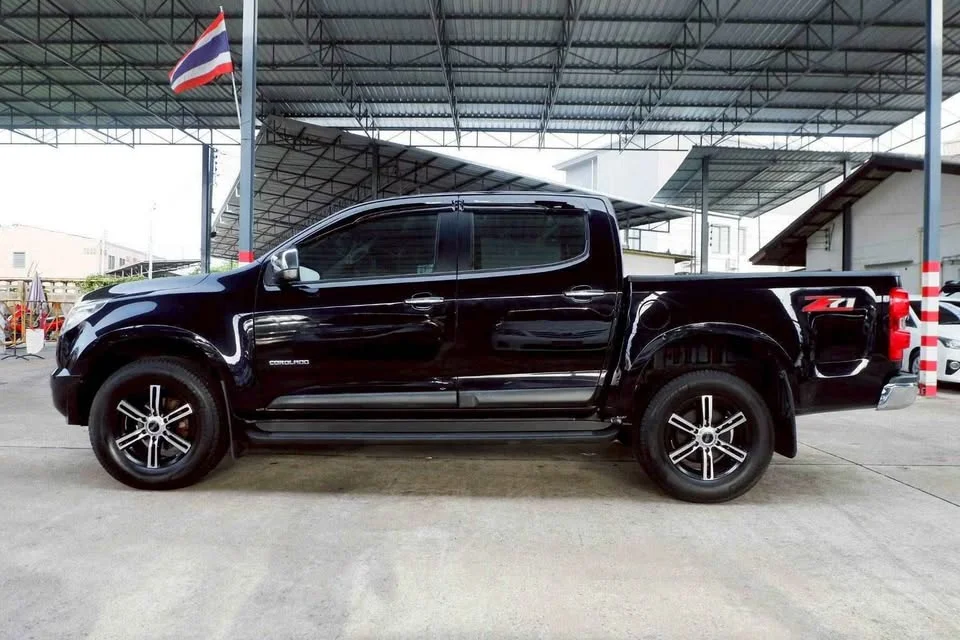 2013 Chevrolet Colorado II 2