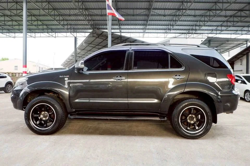 2007 Toyota Fortuner I 3
