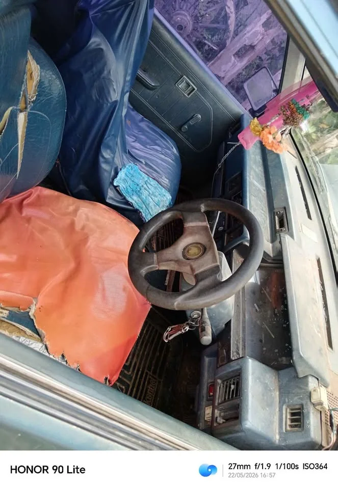 1989 Mitsubishi Triton II 3