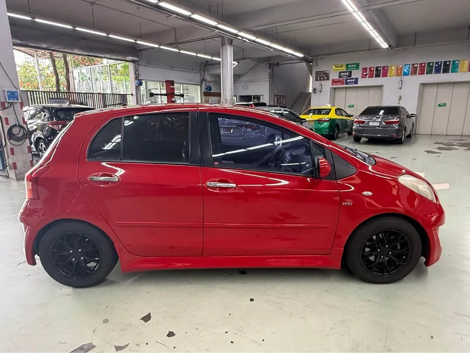 2007 Toyota Yaris II 3