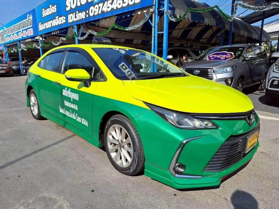 2019 Toyota Corolla Altis XII (E210) 3