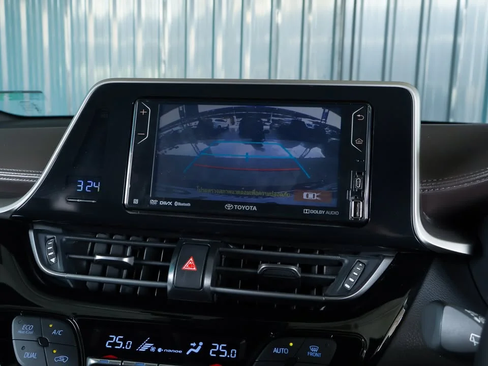 2019 Toyota C-HR I 3