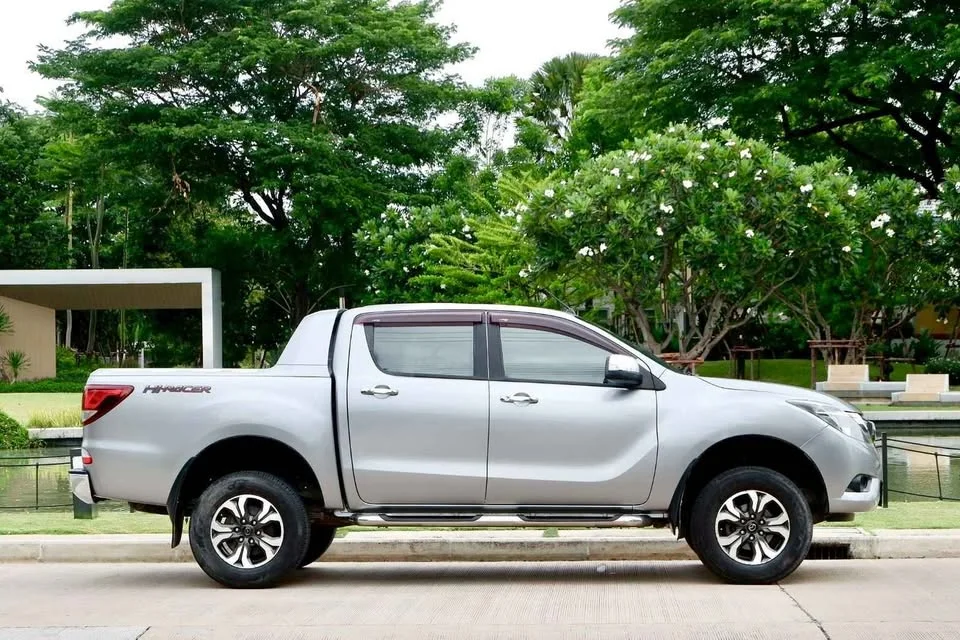 2016 Mazda BT-Series II 2