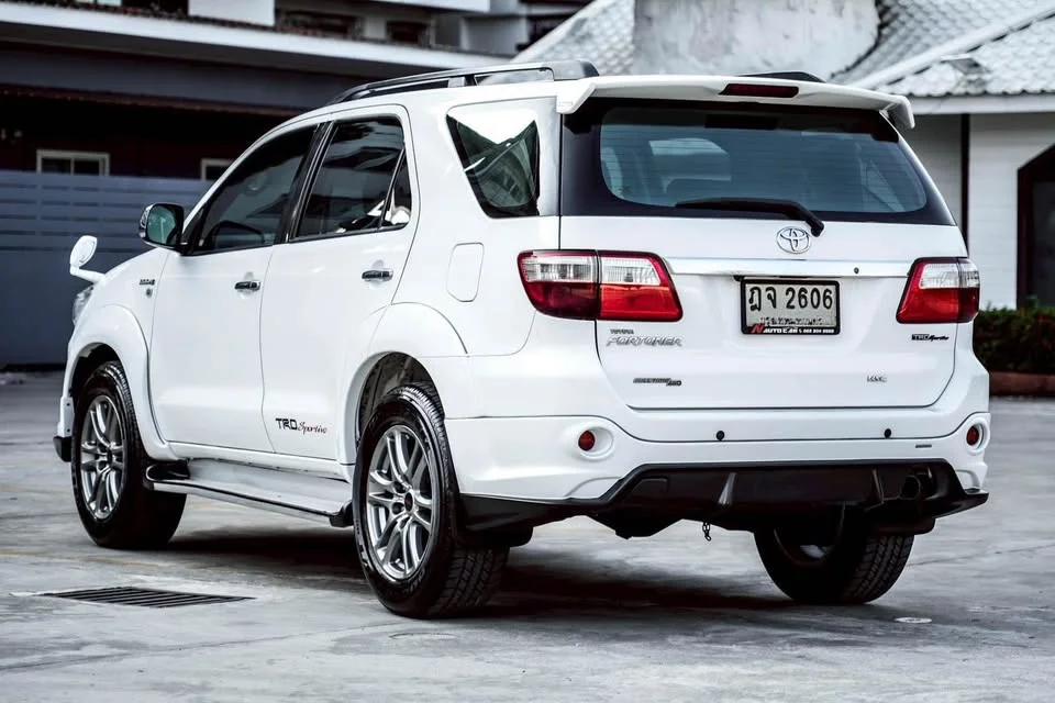 2009 Toyota Fortuner I 3