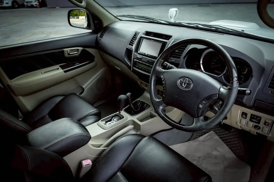 2009 Toyota Fortuner I 2