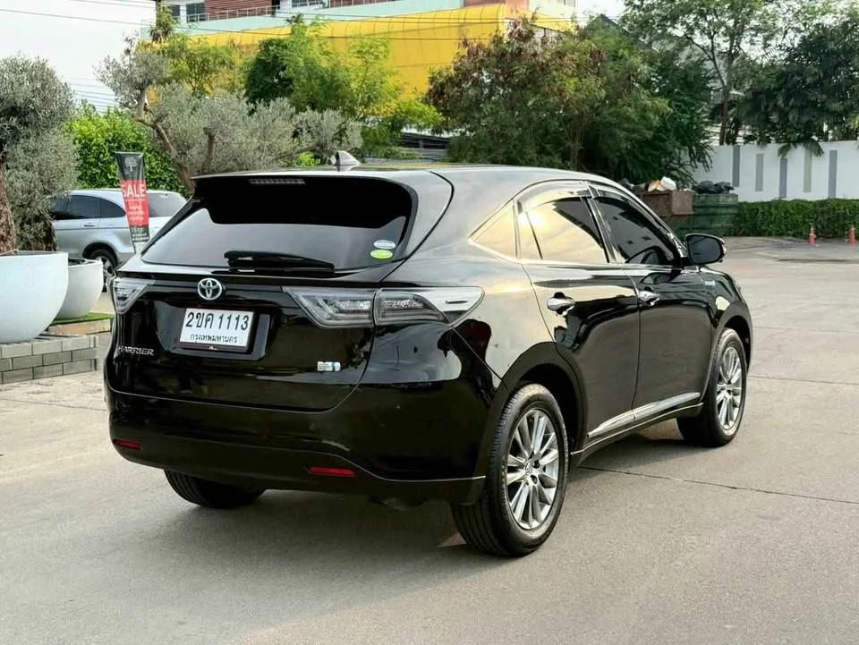 2014 Toyota Harrier III 3