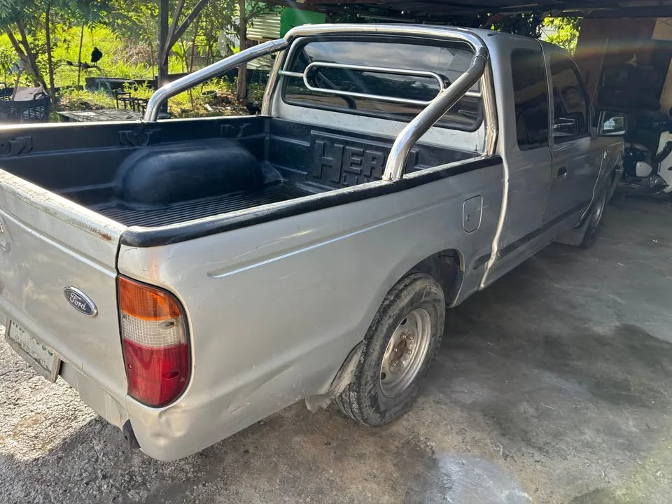 2003 Mazda 2500 Fighter V 2