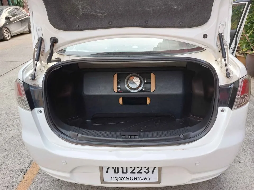 2012 Mazda 2 II 3