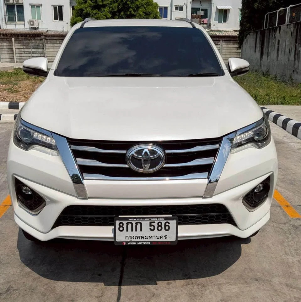 2018 Toyota Fortuner II 2