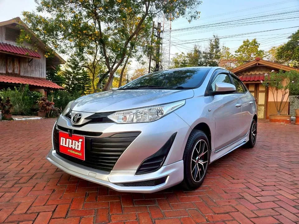 2018 Toyota Yaris ATIV III 2