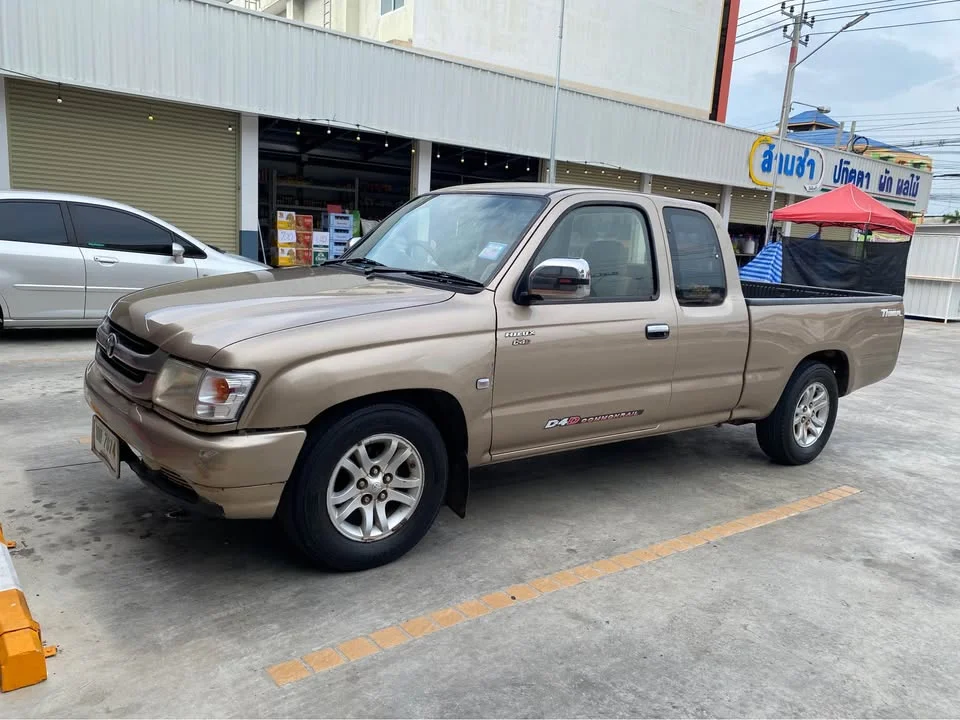 2003 Toyota Hilux Tiger VI 3