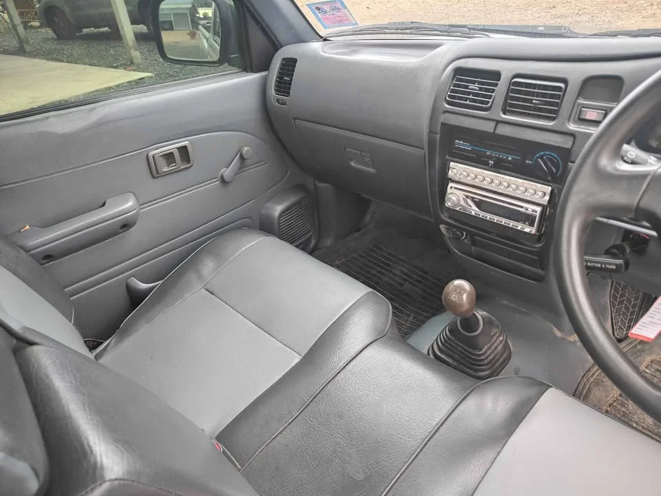 2003 Toyota Hilux Tiger VI 2