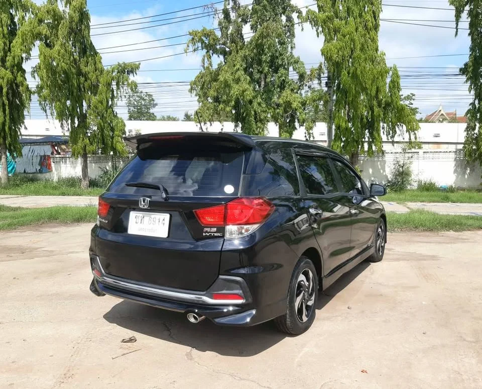 2015 Honda Mobilio II 2