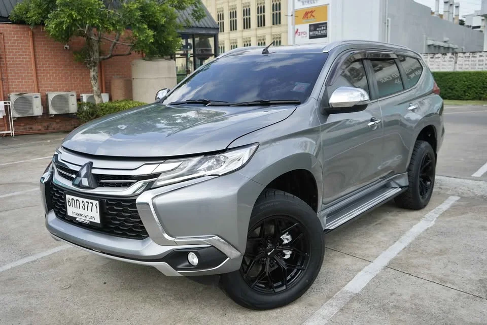 2017 Mitsubishi Pajero Sport III 3