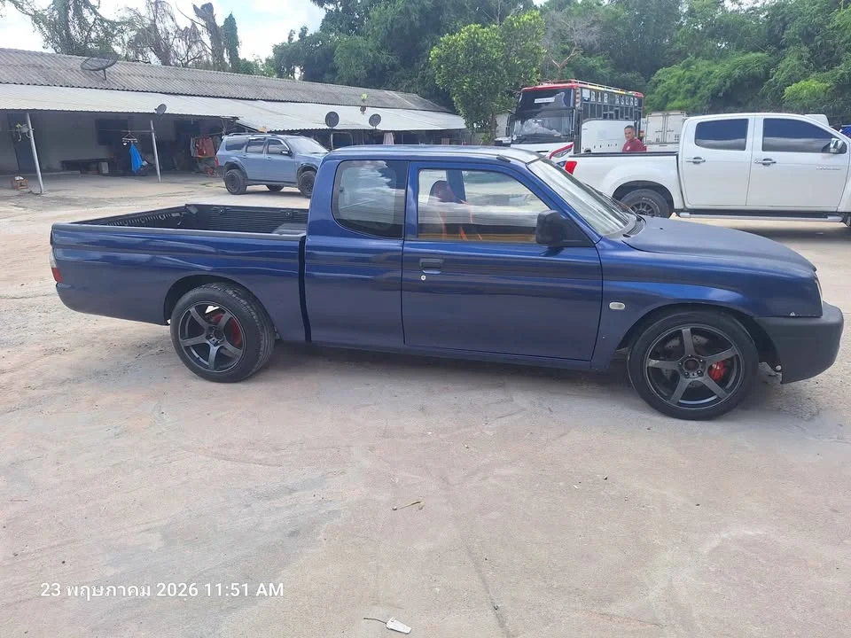 2005 Mitsubishi Strada III 3
