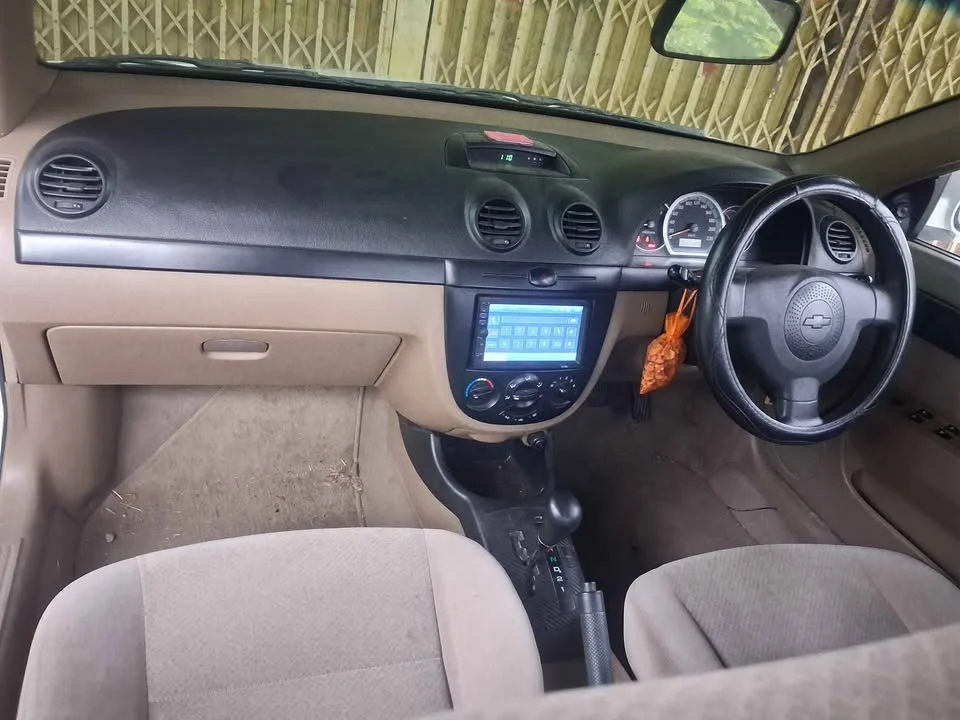 2010 Chevrolet Optra 3