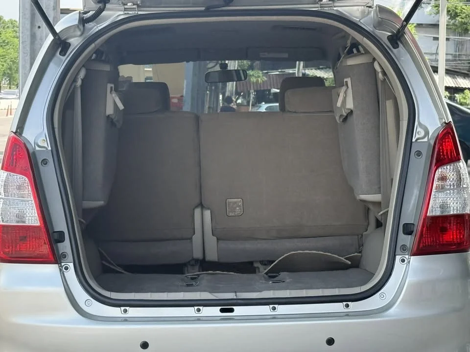 2014 Toyota Innova I 3