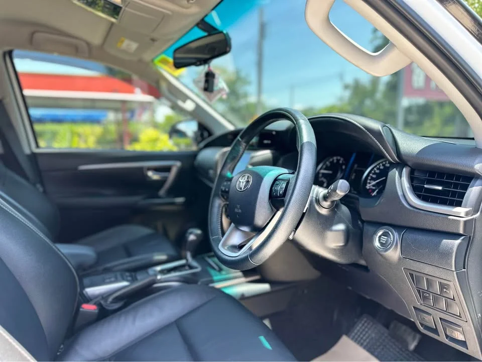 2022 Toyota Fortuner II 3