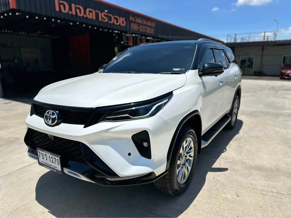 2022 Toyota Fortuner II 2