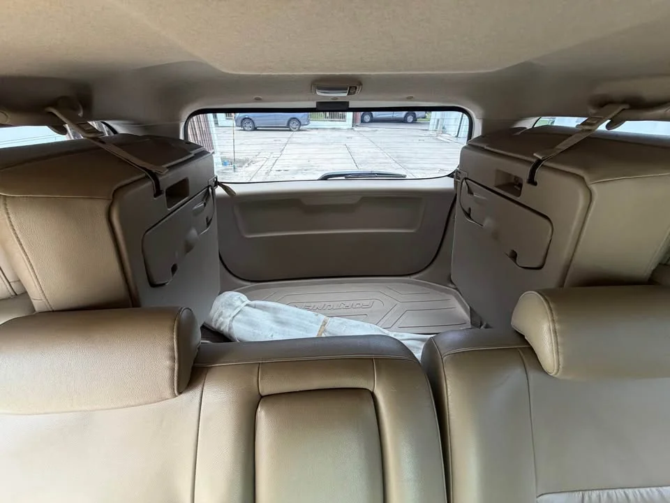2011 Toyota Fortuner I 2