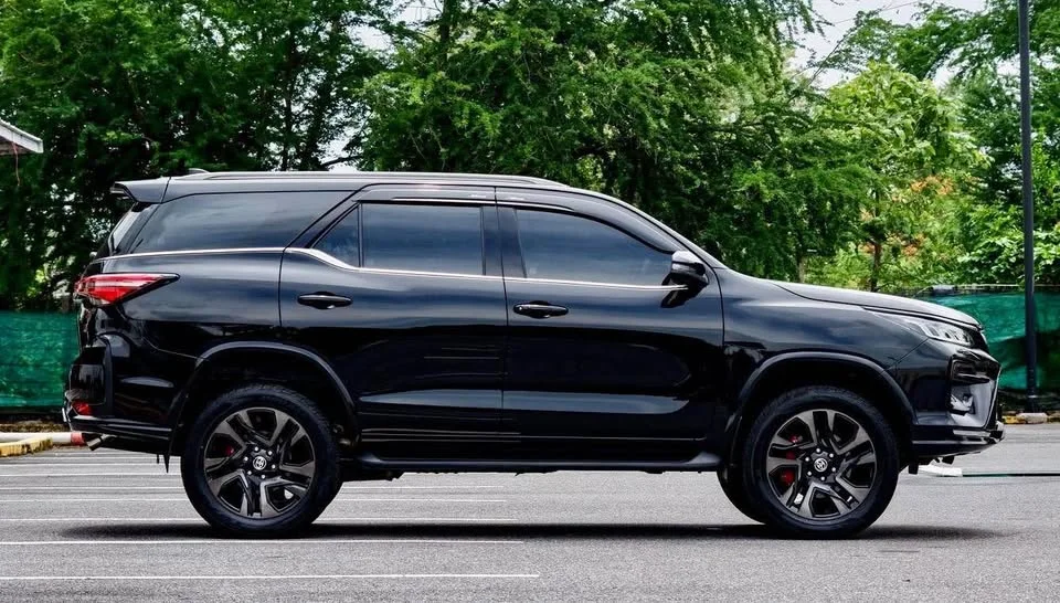 2024 Toyota Fortuner II 2