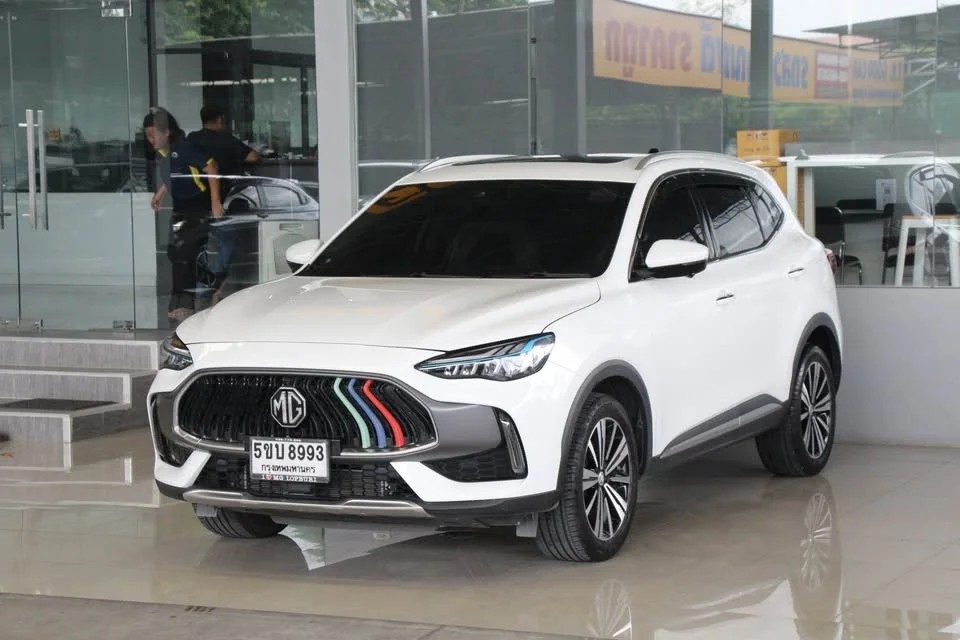 2023 MG HS 2