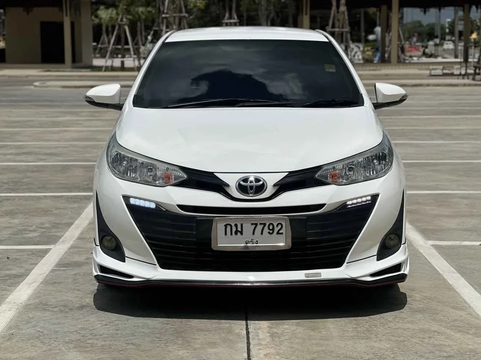 2018 Toyota Yaris ATIV III 3