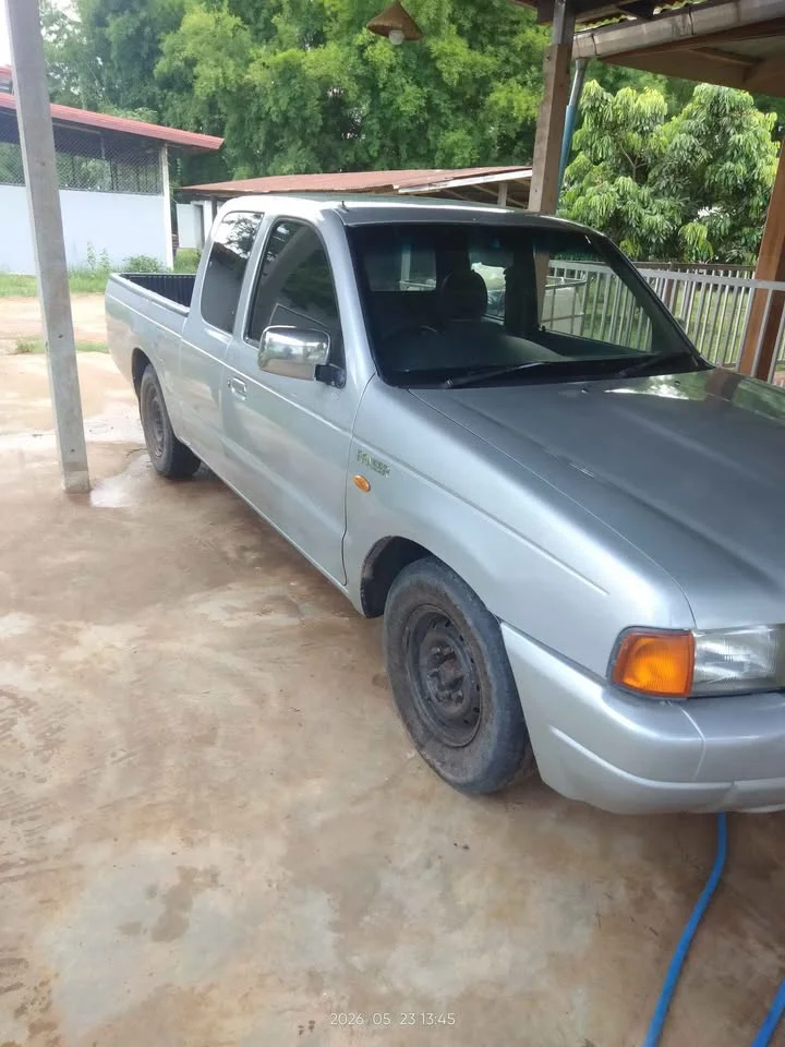 2002 Mazda 2500 Fighter V 2
