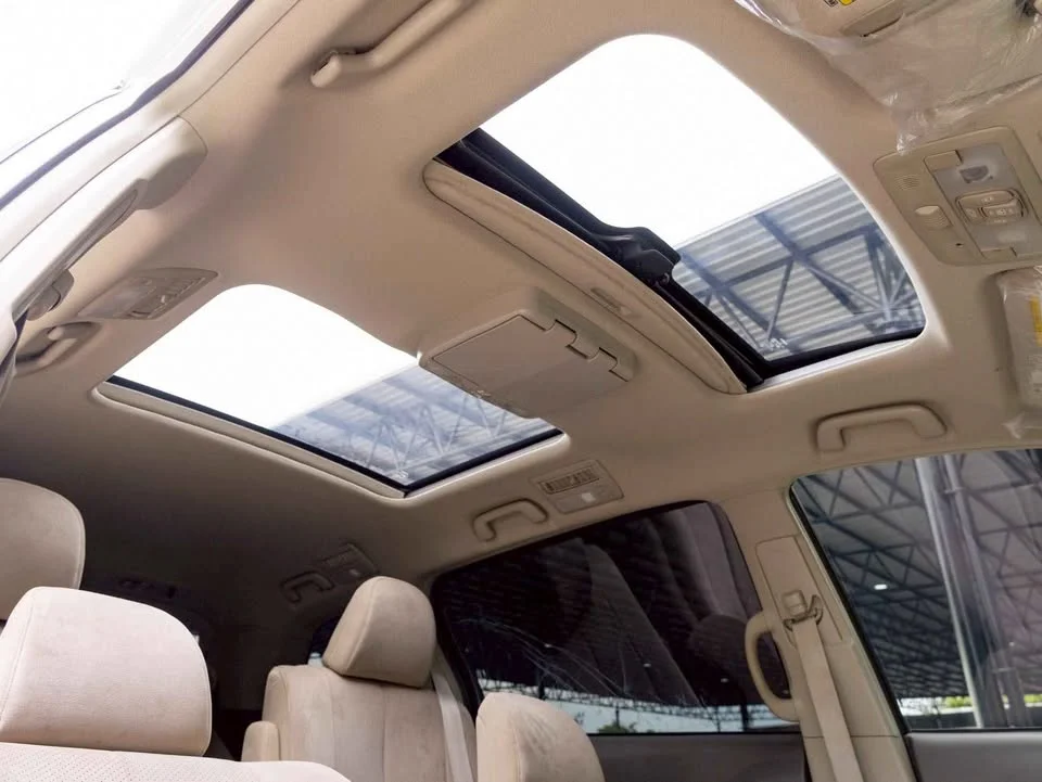 2010 Toyota Estima III 3