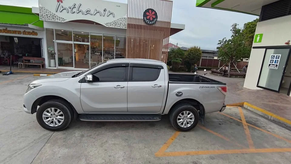 2012 Mazda BT-Series II 3