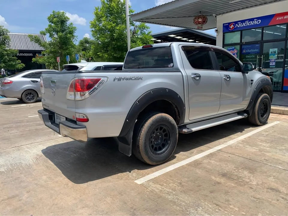 2013 Mazda BT-Series II 3