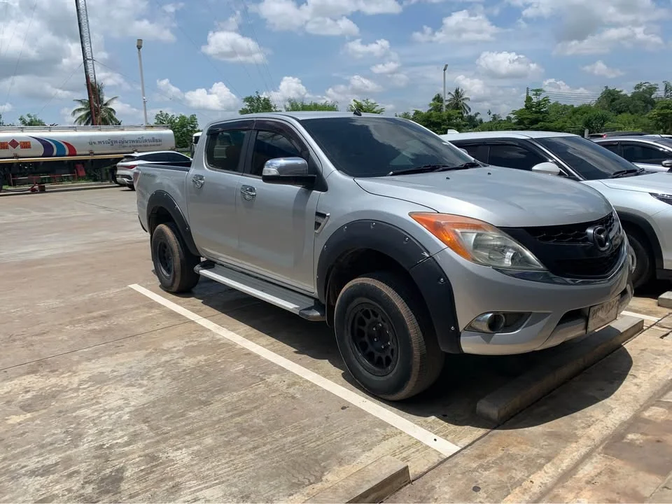 2013 Mazda BT-Series II 2