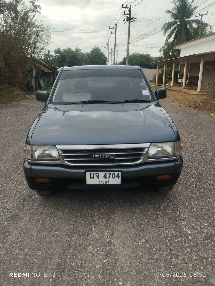 1996 Isuzu TFR III 3