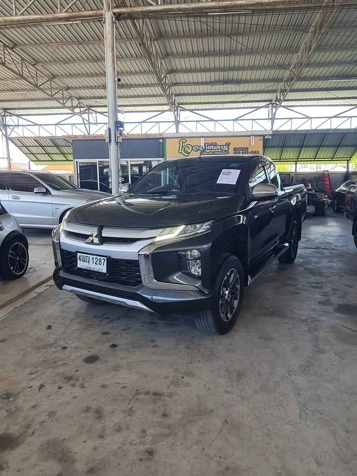 2018 Mitsubishi Triton V 3