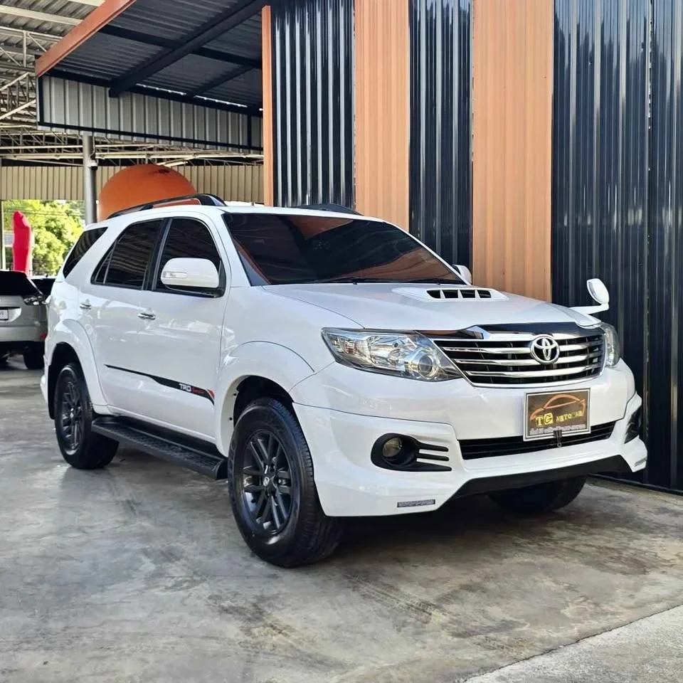 2013 Toyota Fortuner I 3