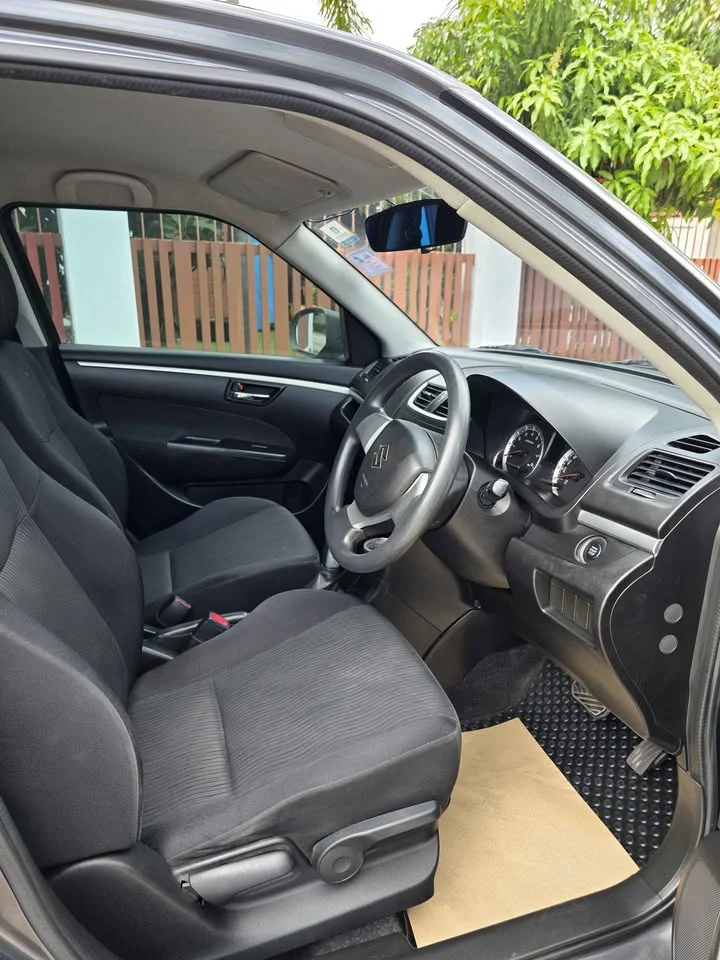 2013 Suzuki Swift II 2
