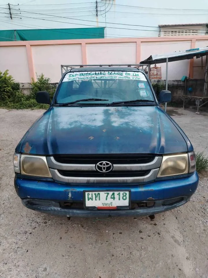 2004 Toyota Hilux Tiger VI 3