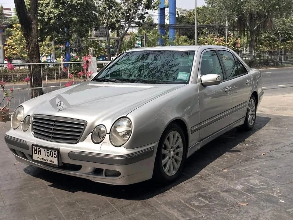 2001 Benz E-Class W210 3