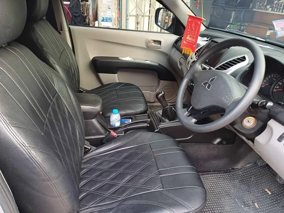 2011 Mitsubishi Triton IV 3