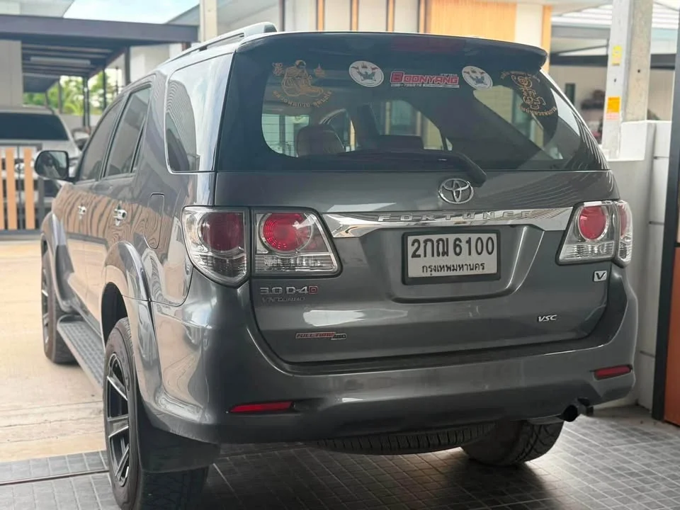 2013 Toyota Fortuner I 2