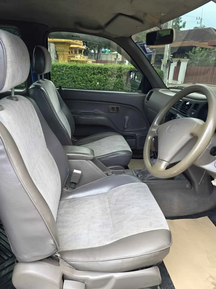 2004 Toyota Hilux Tiger VI 3