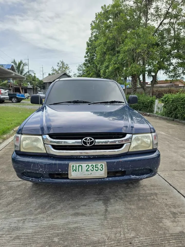2004 Toyota Hilux Tiger VI 2