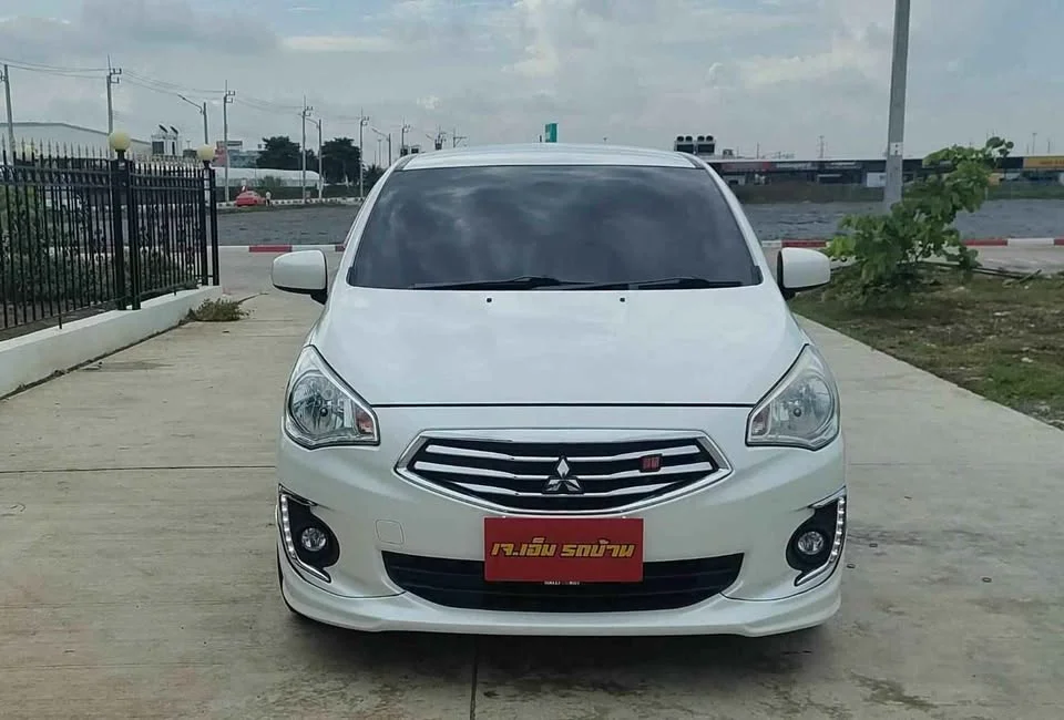 2017 Mitsubishi Attrage VI 3