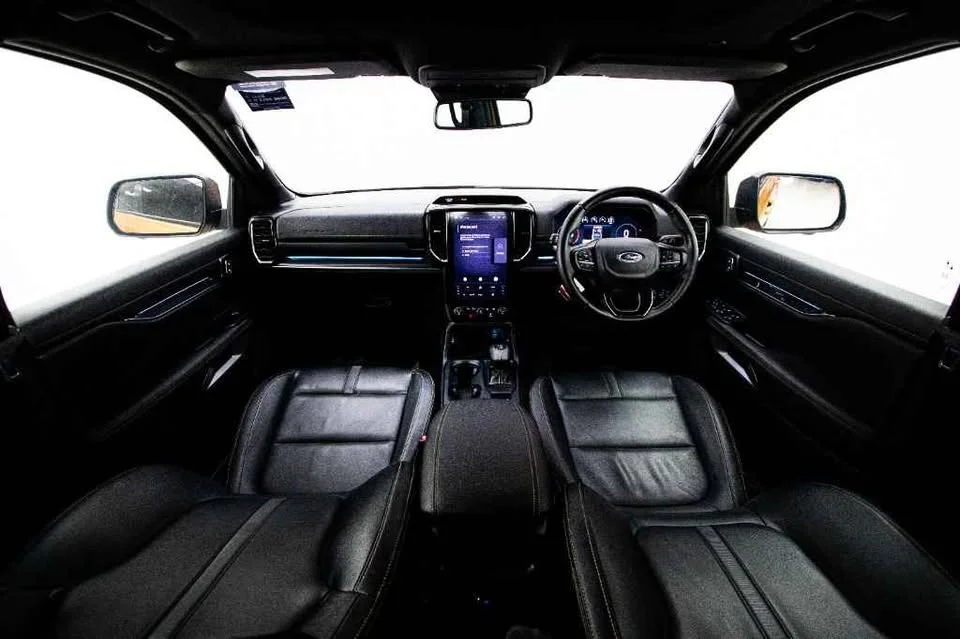 2023 Ford Everest III 2