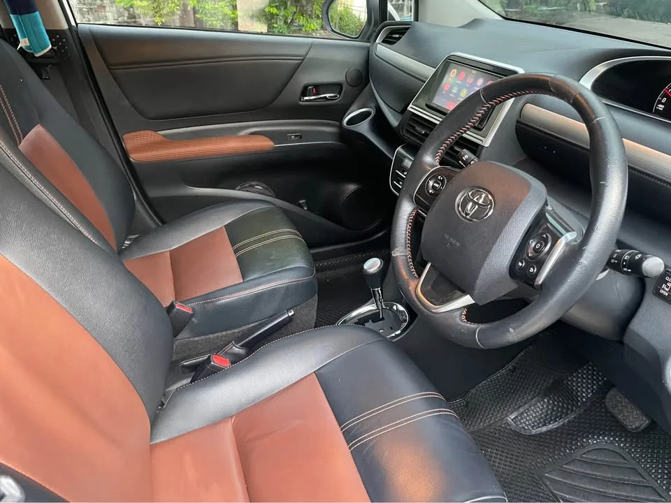 2018 Toyota Sienta II 3