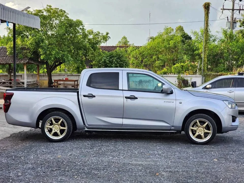 2022 Isuzu D-Max III (RG) 3
