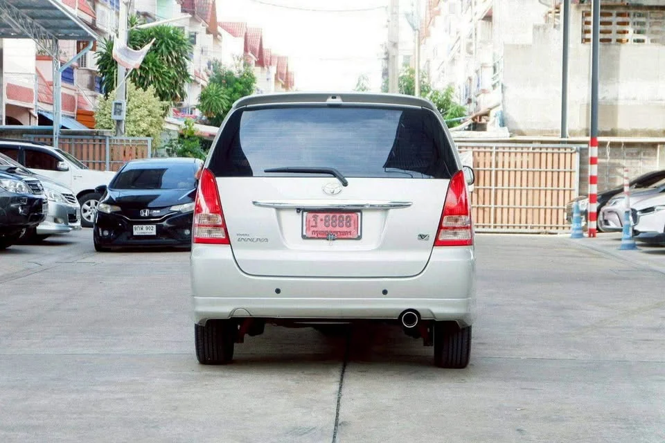 2009 Toyota Innova I 2